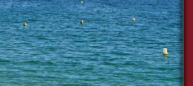 Die Cote d' Azur, im Hintergrund eine der vielen Inseln vor der Cote d' Azur, Bild 4 von 6