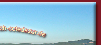 Grimaud, fantastischer Blick von oben in die Ferne mit Saint-Tropez im Hintergrund, Bild 2 von 6