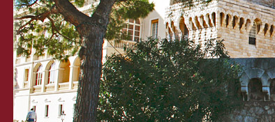 Monaco Fürstenpalast, zu sehen im Hintergrund die Turmuhr, Bild 3 von 6