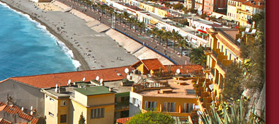 Vom Nizza Schlossberg Blick auf die Sonnenuhr und der Nizza Strandpromenade, Bild 4 von 6