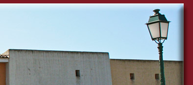 Port Gimaud, Haupteingang nach Port Grimaud dem Lagunenort an der Cote d' Azur, Bild 1 von 6