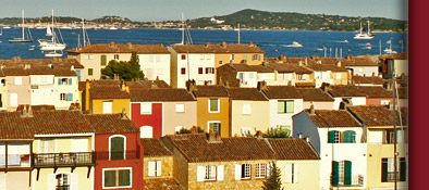 Vom Kirchturm Port Grimaud, Blick &uuml;ber Port Grimaud in den Golfe von Sainte-Tropez, Bild 4 von 6