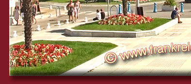 Sainte-Maxime, gesehen vom Hafen die Kirche von Sainte-Maxime, Bild 5 von 6